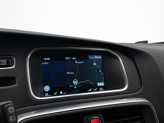 Volvo V40 22 of 30
