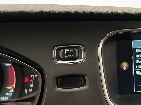 Volvo V40 20 of 30