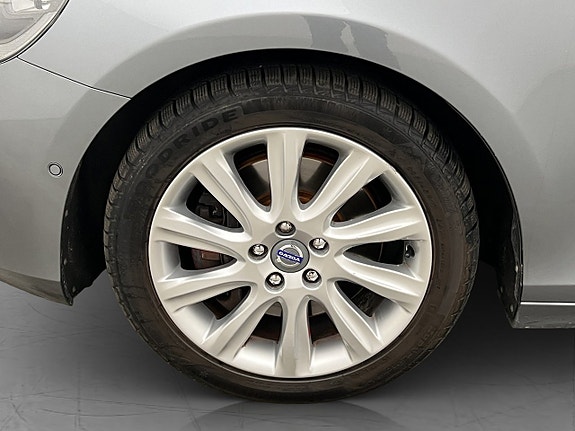 Volvo V40 30 of 30
