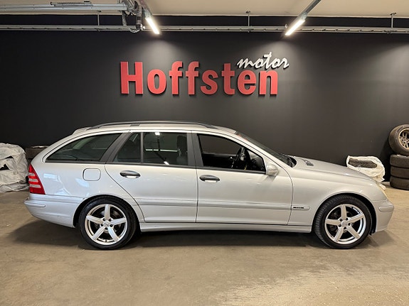Mercedes-Benz C180 2 of 17