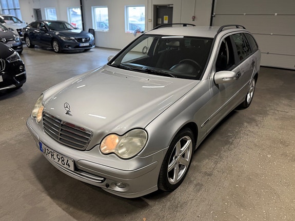Mercedes-Benz C180 6 of 17