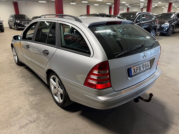 Mercedes-Benz C180 5 of 17
