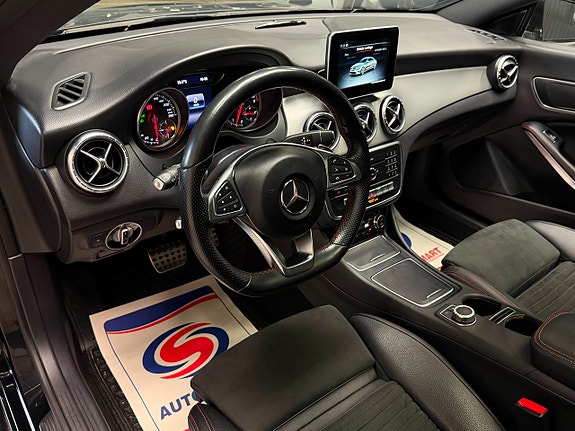 Mercedes-Benz CLA250 10 of 19