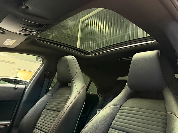 Mercedes-Benz CLA250 12 of 19