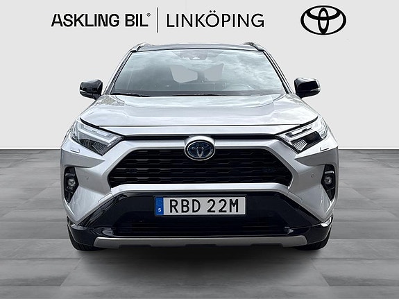 Toyota RAV4 6 of 13