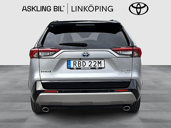 Toyota RAV4 5 of 13