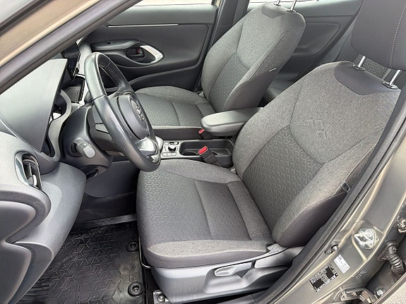 Toyota Yaris Cross 16 of 23