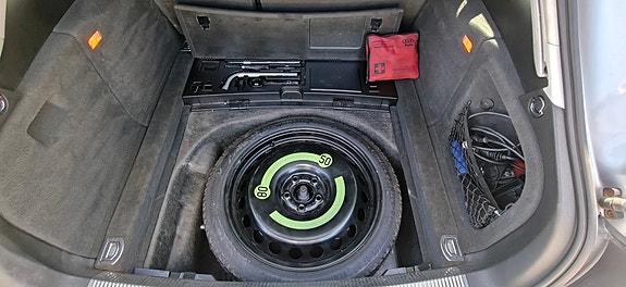 Audi A4 9 of 9
