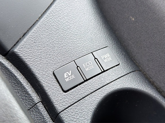 Toyota Auris 14 of 16