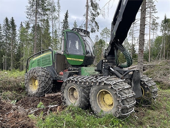 John Deere 1470G 2 of 11