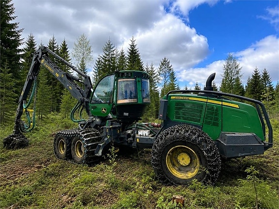 John Deere 1470G 2 of 10