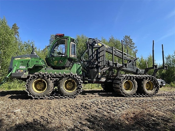 John Deere 1210G 7 of 16
