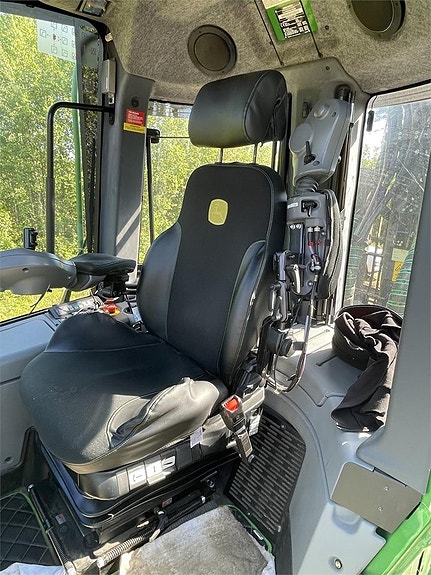 John Deere 1210G 13 of 16
