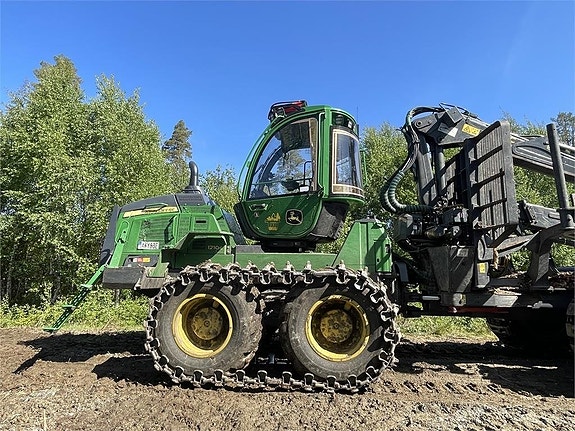 John Deere 1210G 8 of 16