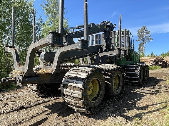 John Deere 1210G 11 of 16