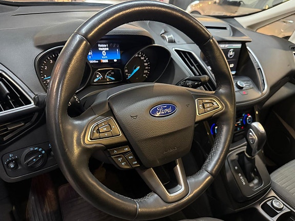 Ford C-Max 8 of 16