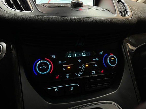 Ford C-Max 13 of 16