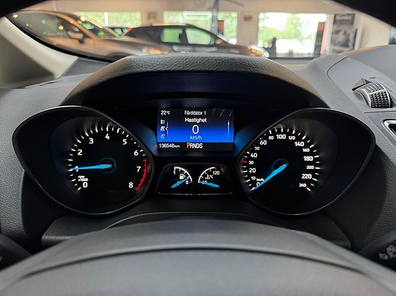 Ford C-Max 10 of 16