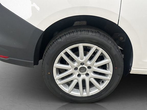 Volkswagen Caddy 29 of 29