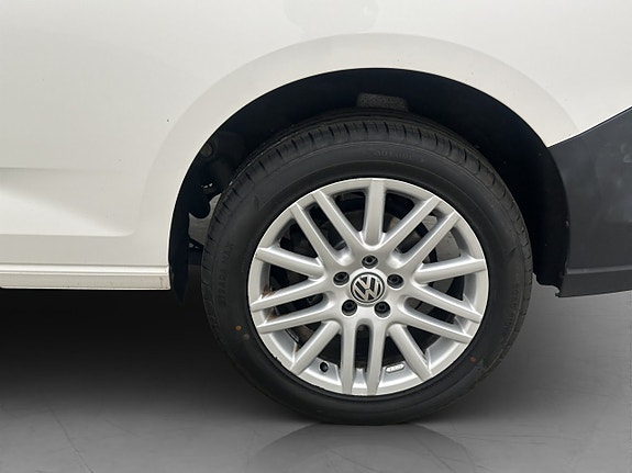 Volkswagen Caddy 28 of 29