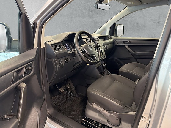 Volkswagen Caddy 10 of 19