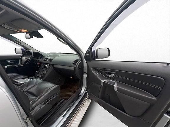 Volvo XC90 27 of 30