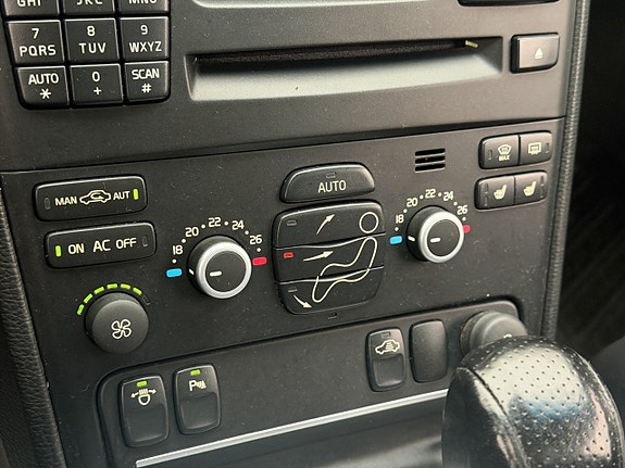 Volvo XC90 23 of 30