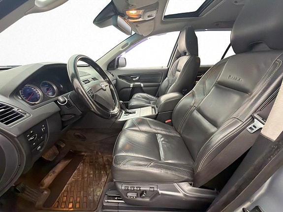 Volvo XC90 12 of 30