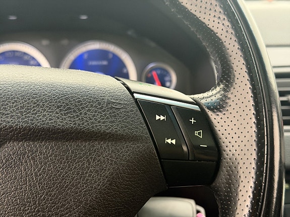 Volvo XC90 20 of 30