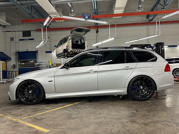 BMW 335i 10 of 11