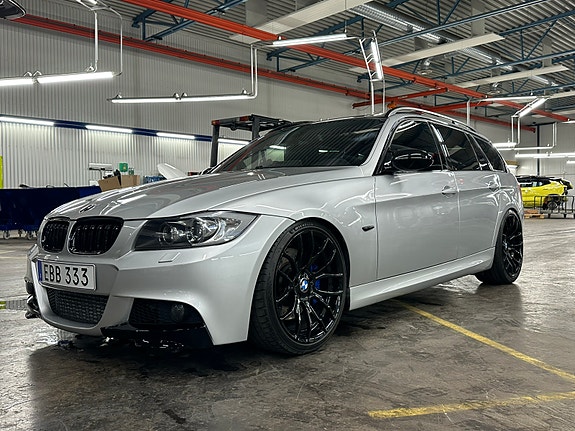 BMW 335i 6 of 11