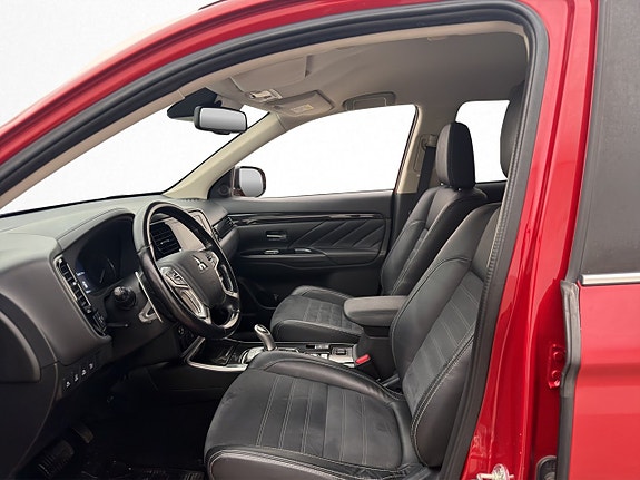 Mitsubishi Outlander 12 of 29