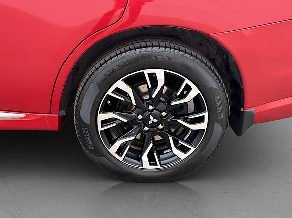 Mitsubishi Outlander 27 of 29