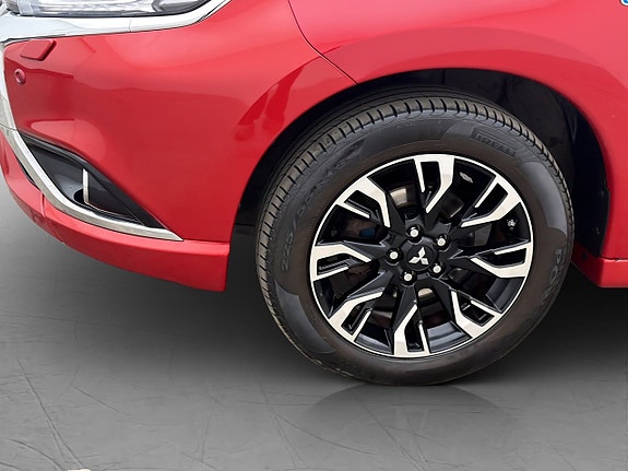 Mitsubishi Outlander 26 of 29