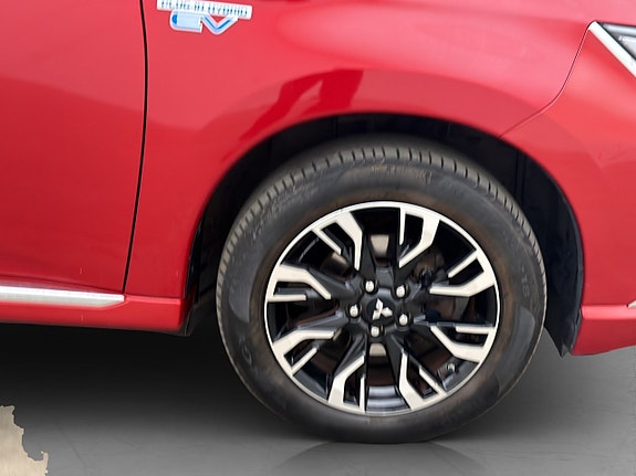 Mitsubishi Outlander 29 of 29