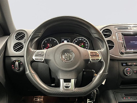 Volkswagen Tiguan 2 of 21