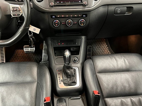 Volkswagen Tiguan 4 of 21