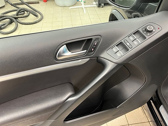 Volkswagen Tiguan 21 of 21