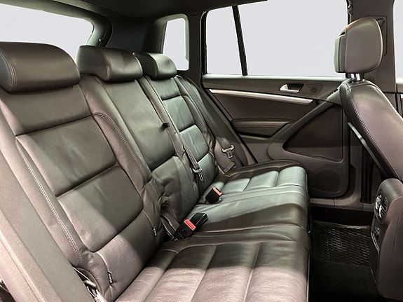 Volkswagen Tiguan 7 of 21
