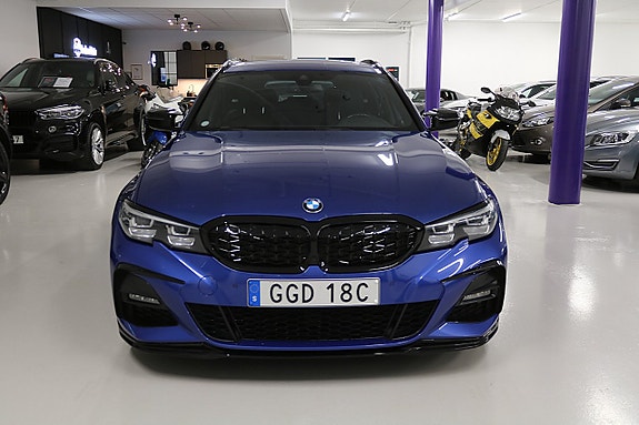 BMW 320d 4 of 30