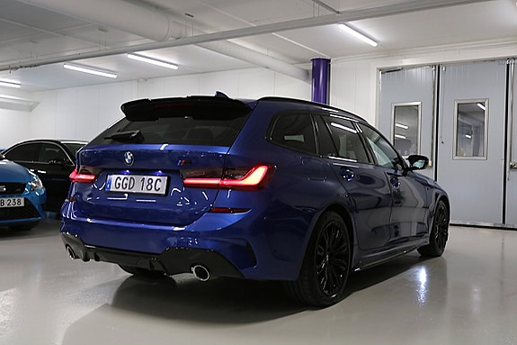 BMW 320d 6 of 30