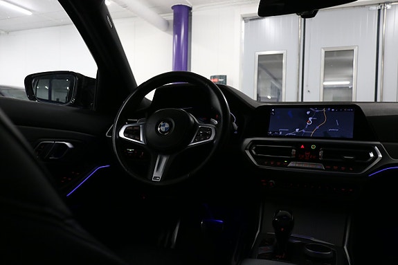 BMW 320d 24 of 30