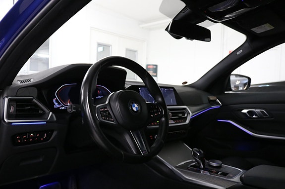 BMW 320d 18 of 30