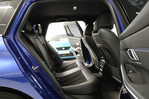 BMW 320d 20 of 30