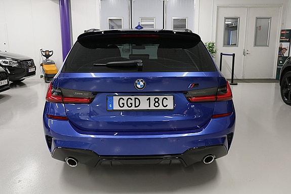 BMW 320d 7 of 30
