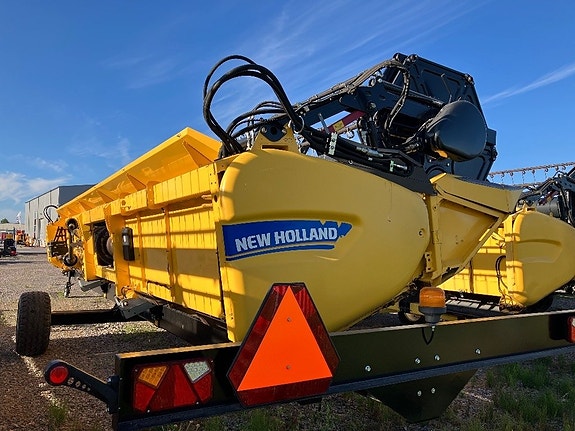 New Holland CR 8.90 16 of 17