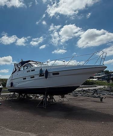 Sealine 37 S 2 of 5
