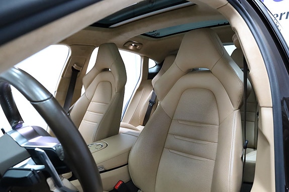 Porsche Panamera GTS 3 of 30