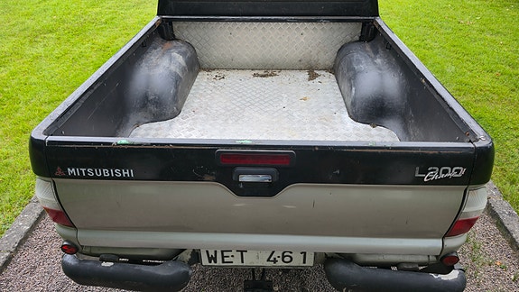 Mitsubishi L200 4 of 6