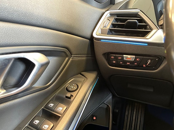 BMW 330e 26 of 26